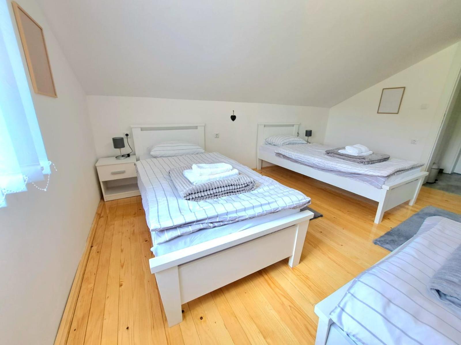 Sobe Zizi Bed & Breakfast Jajce Eksteriør bilde