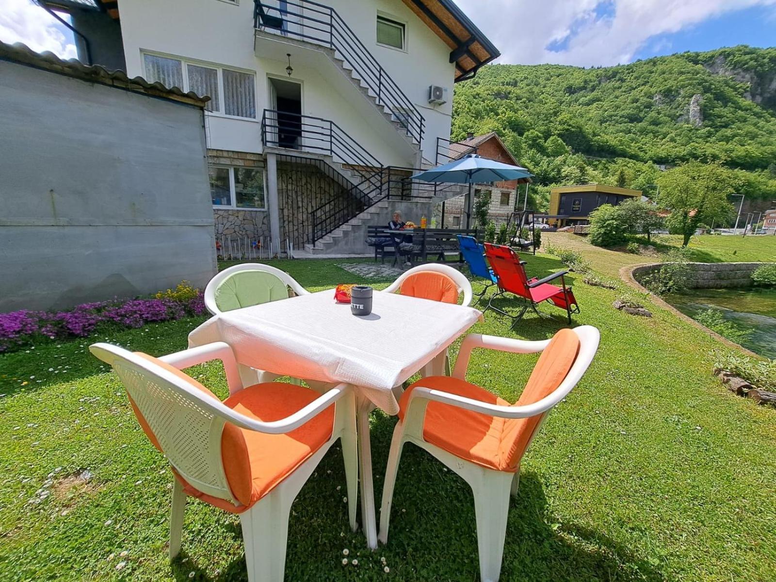 Sobe Zizi Bed & Breakfast Jajce Eksteriør bilde
