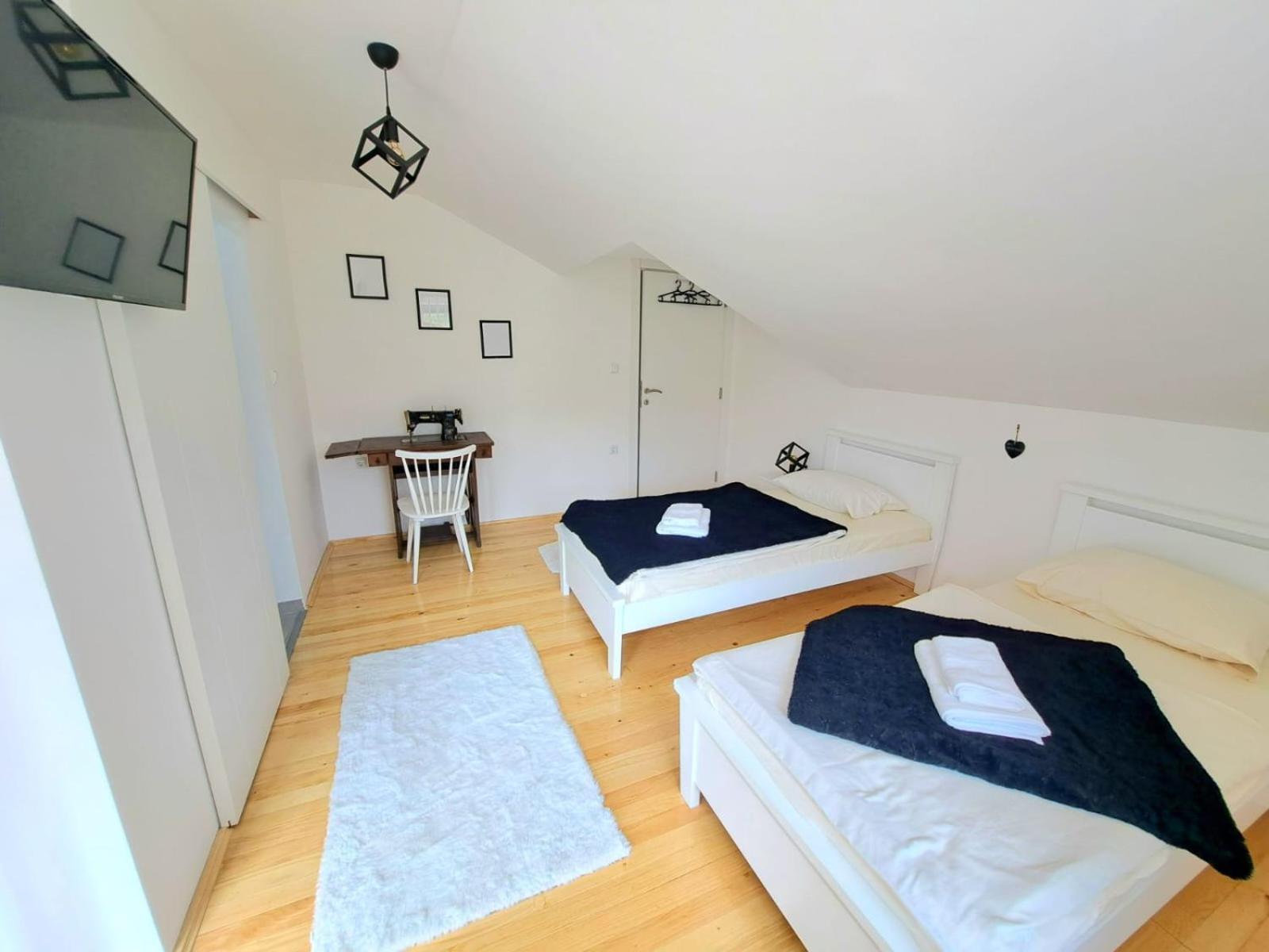Sobe Zizi Bed & Breakfast Jajce Eksteriør bilde