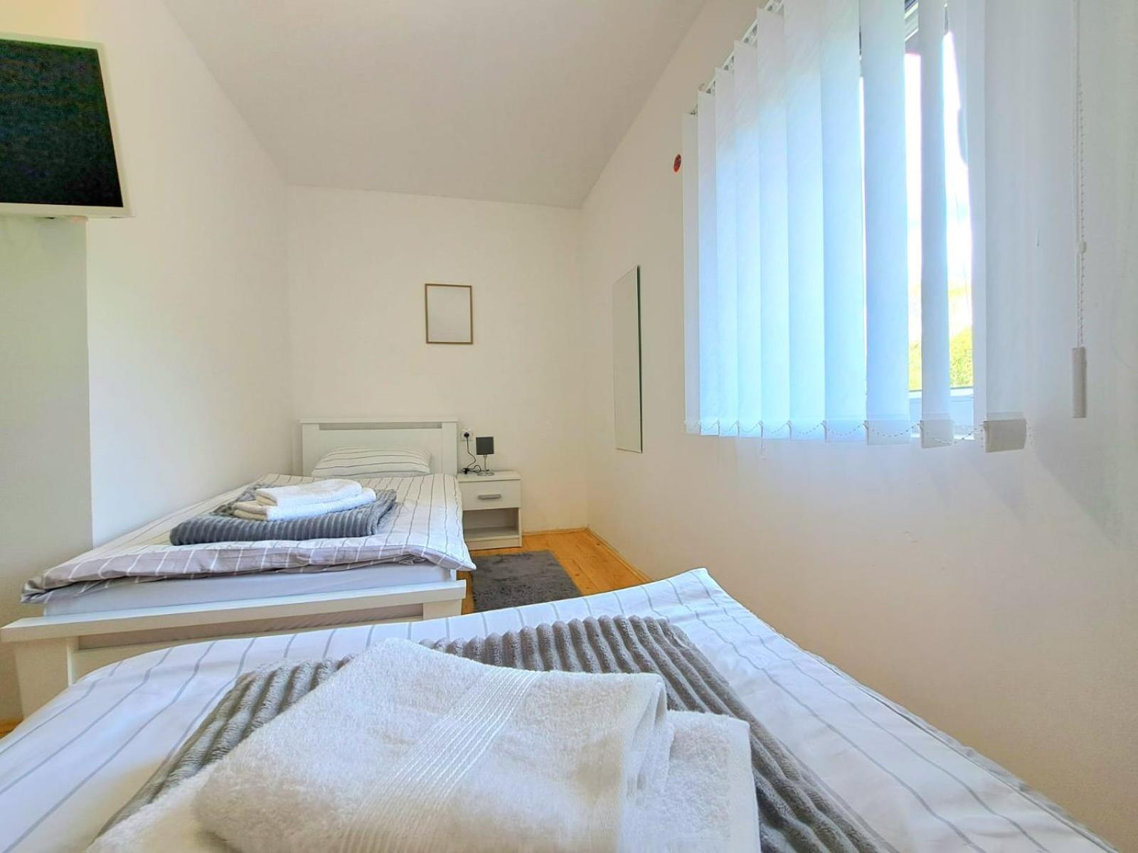 Sobe Zizi Bed & Breakfast Jajce Eksteriør bilde