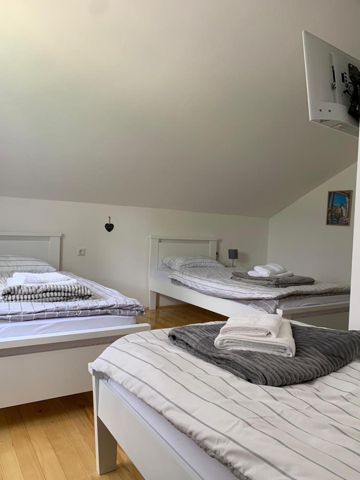 Sobe Zizi Bed & Breakfast Jajce Eksteriør bilde