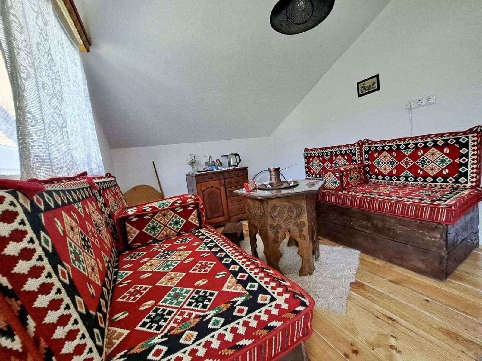 Sobe Zizi Bed & Breakfast Jajce Eksteriør bilde